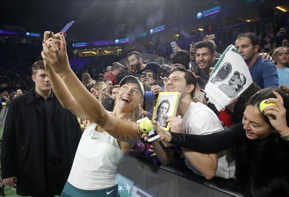 Sharapova, Çağla Büyükakçay'ı yendi