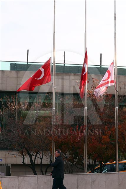 Mısır'daki terör saldırısı için bir günlük yas