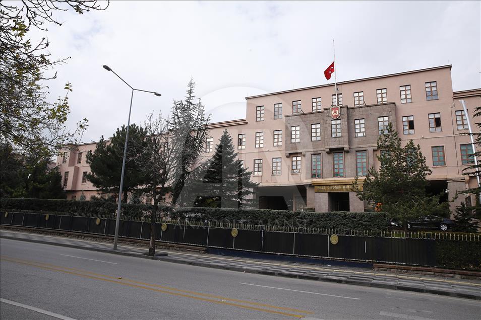 Mısır'daki terör saldırısı için bir günlük yas