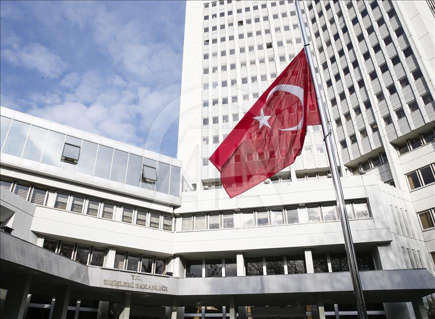 Mısır'daki terör saldırısı için bir günlük yas