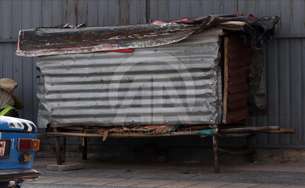 Etiyopya'da yoksulların yeni yaşam alanı teneke evler