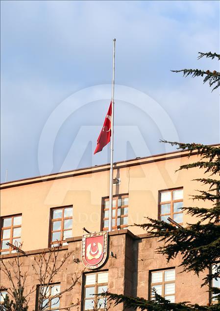 Mısır'daki terör saldırısı için bir günlük yas