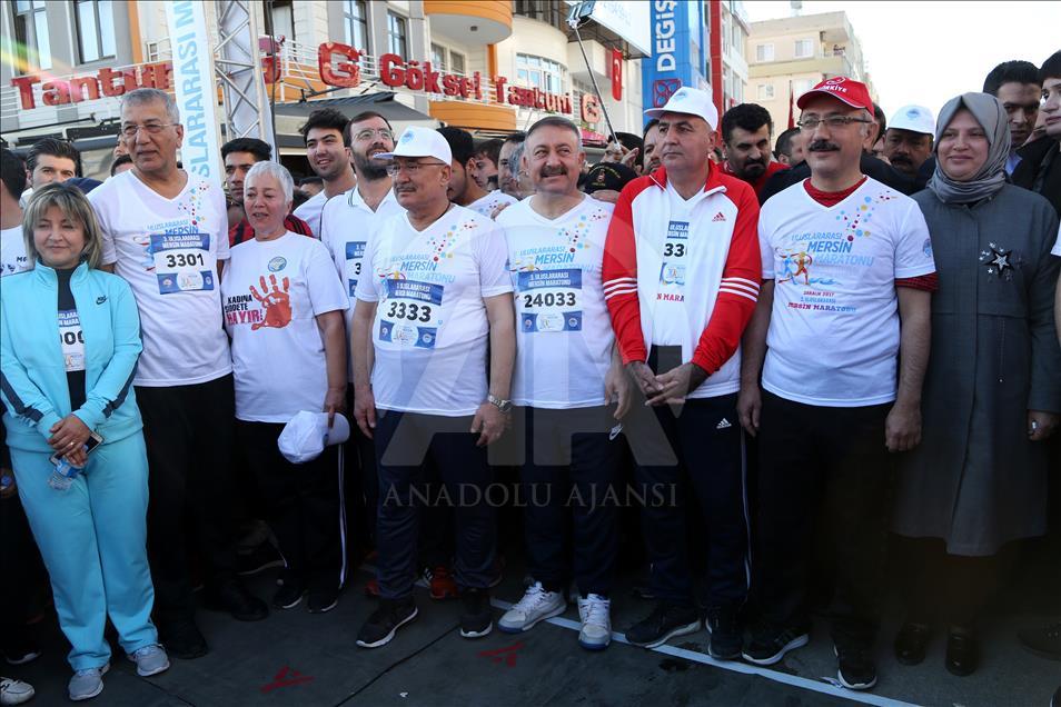 آغاز مسابقه بین‌المللی دو ماراتن در مرسین ترکیه
