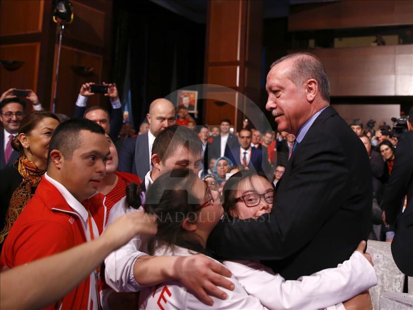 "Engelleri Aşanlar 2017" programı