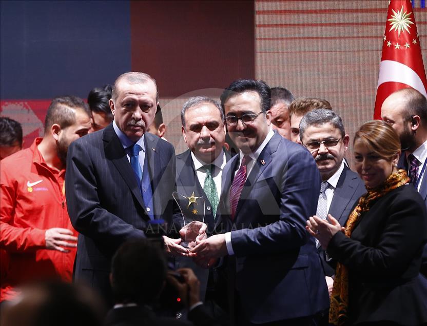 "Engelleri Aşanlar 2017" programı