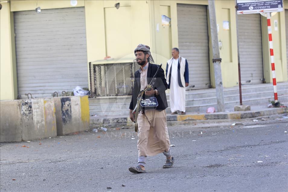 Ex-Yemen president shot dead by Houthis near Sanaa