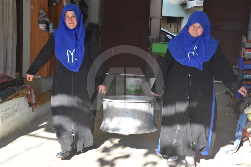 Kayı Boyu kadınları Erdoğan'a pekmez götürdü