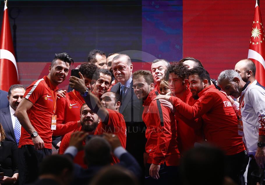 "Engelleri Aşanlar 2017" programı