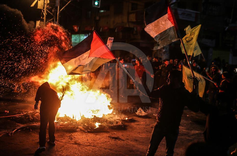 Gazans protest against Trump's move on Jerusalem
