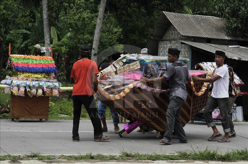 Perayaan Dongdang di Banten
