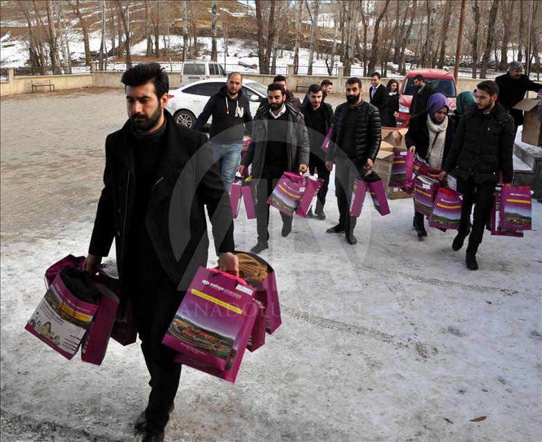 Öğrencileri için sosyal medyada yardım kampanyası başlattı