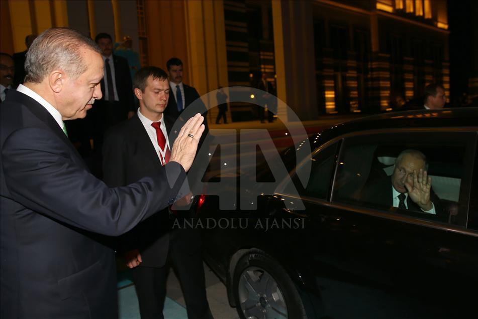 Turkish, Russian presidents meet in Ankara