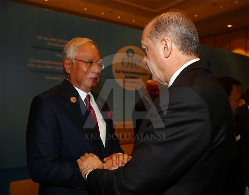 Turkey hosts Extraordinary Summit of OIC