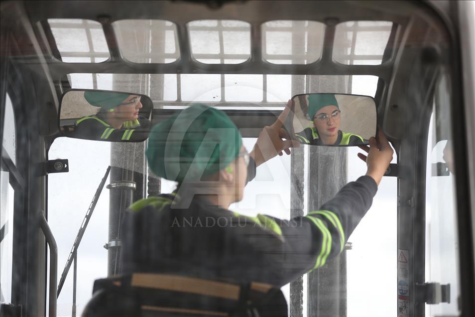 Female Forklift Operator in Turkey's Bursa