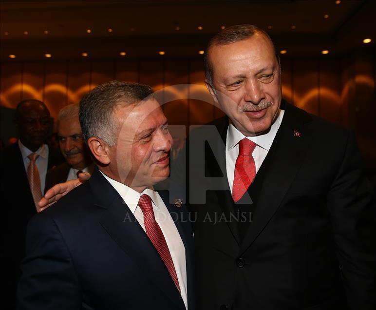 Turkey hosts Extraordinary Summit of OIC