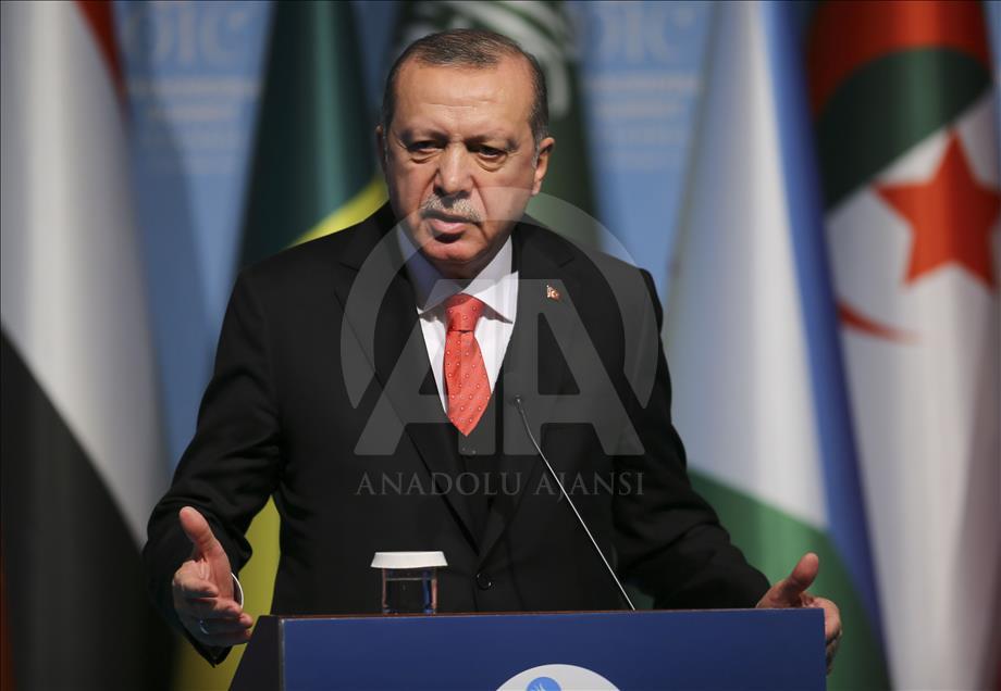 Cumhurbaşkanı Erdoğan, İİT Olağanüstü Zirvesi'nde konuşma yaptı 