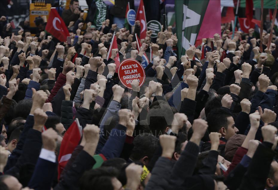 تضامنا مع أهالي القدس.. الآلاف في أنقرة يهتفون "كفاحهم كفاحنا"

