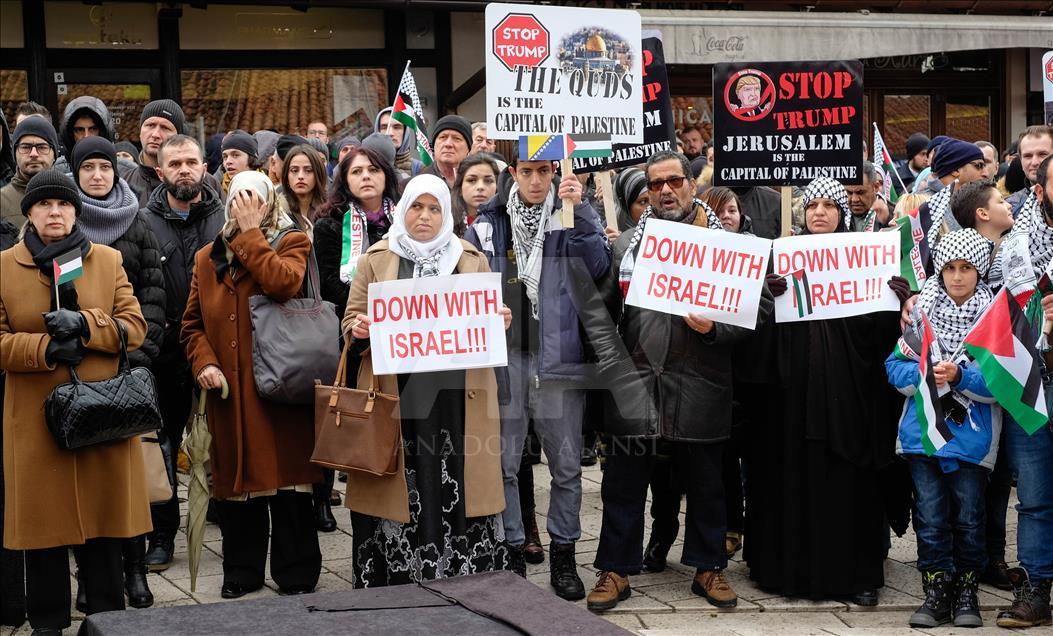 Okupljeni na protestima u Sarajevu poručili: Zemlja Palestinaca ne može se nikome poklanjati