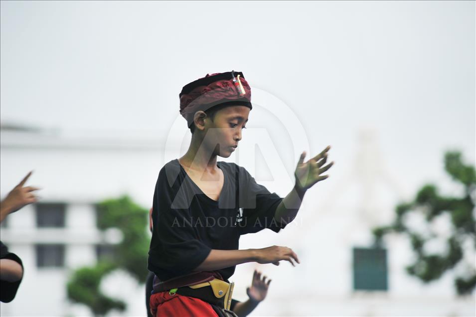 24 jam silat Betawi