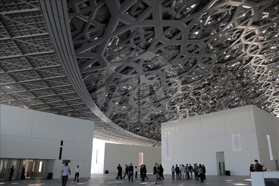 "D'un Louvre à l'autre" exposition à Abu Dhabi