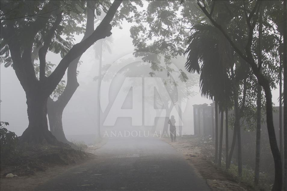 Cox's Bazar'da sisli sabah