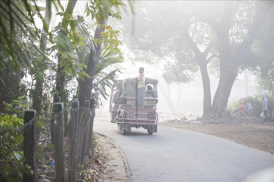 Cox's Bazar'da sisli sabah