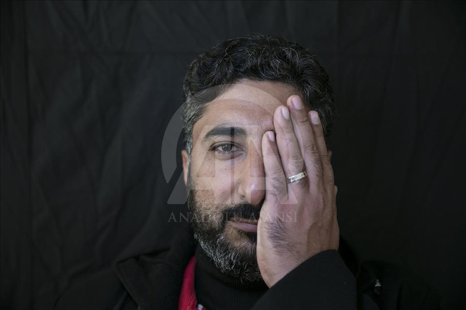 Syrian orphans show support to Syrian infant