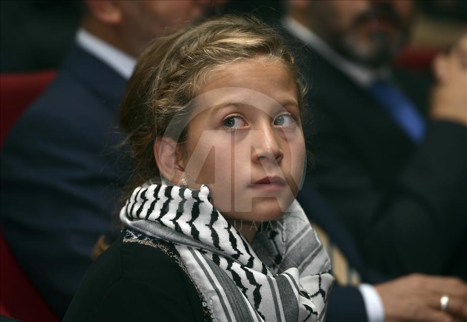 Ahed Al-Tamimi Ou Quand Le Courage D'une Enfant Palestinienne Devient ...