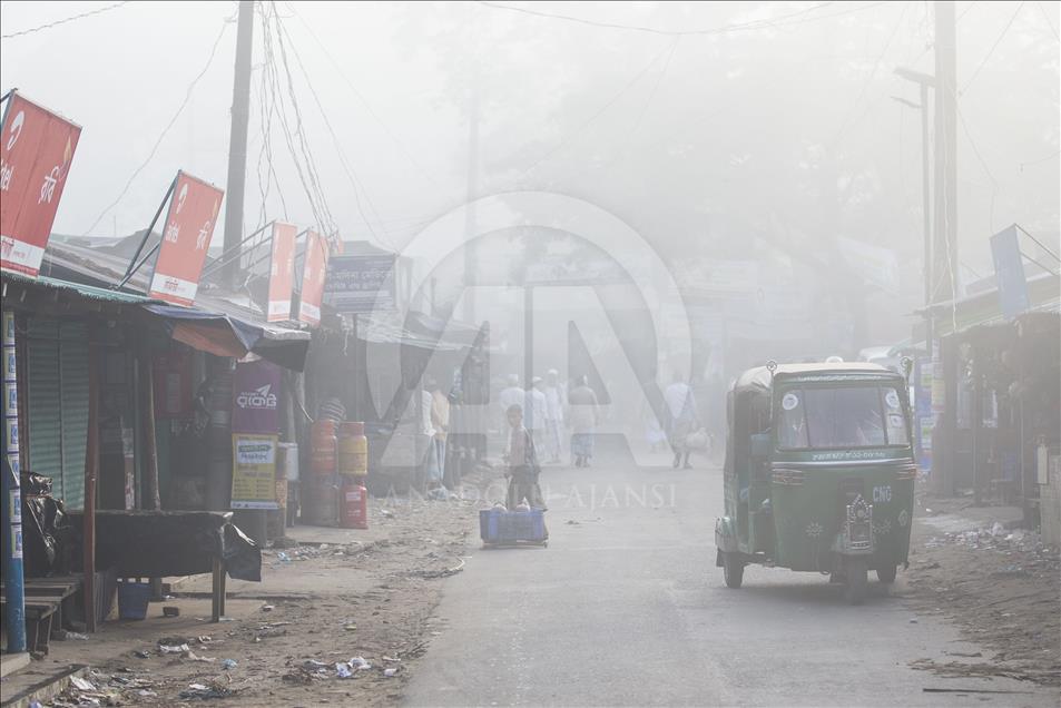 Cox's Bazar'da sisli sabah