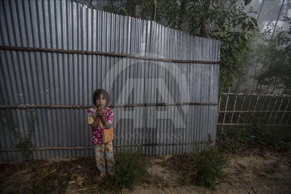 Cox's Bazar'da sisli sabah