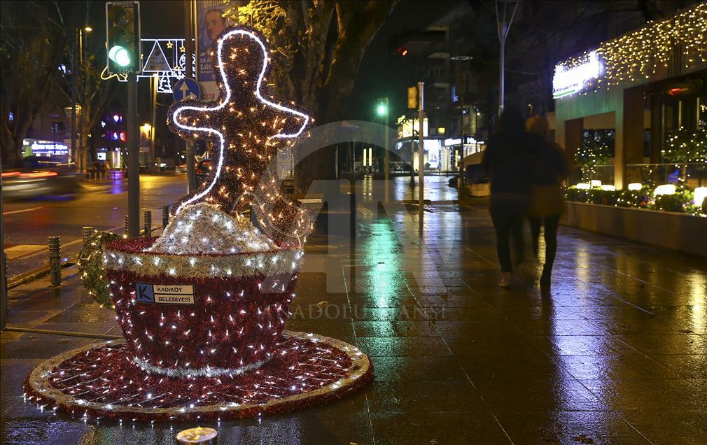 İstanbul'da yılbaşı Ususret Novoj godini: Osvijetljene poznate istanbulske ulice