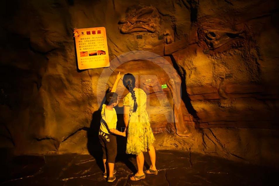 Parque temático de Jurassic Park en Chengdu, China