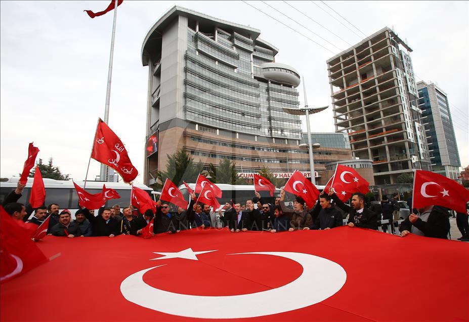Şehit yakınları ve gazilerden CHP'yi protesto