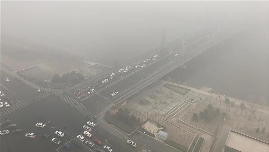 China terperangkap udara kotor