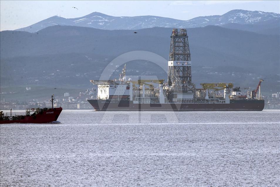 'Türkiye'nin ilk sondaj gemisi' Marmara Denizi'ne geldi