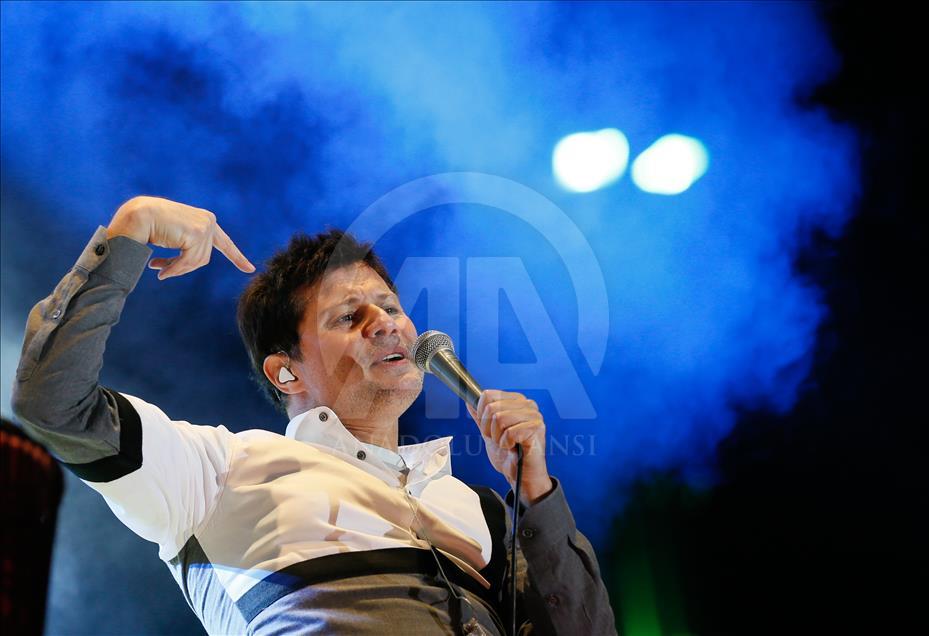 İzmir'de yeni yıl coşkusu