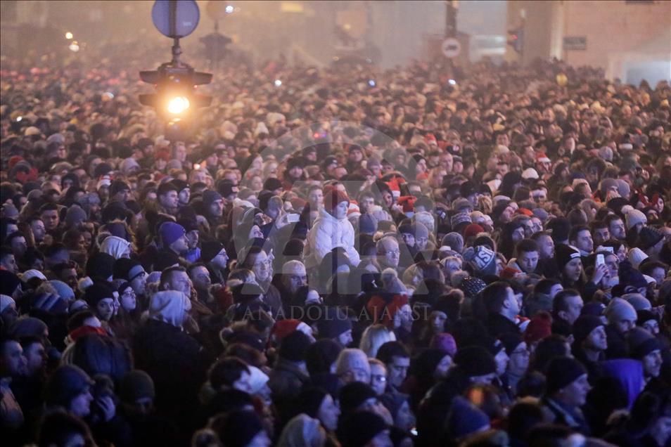 Balkan ülkelerinde yeni yıl coşkuyla karşılandı