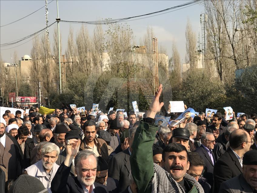 تظاهرات پس از نماز جمعه در تهران و شهرهای مختلف ایران
