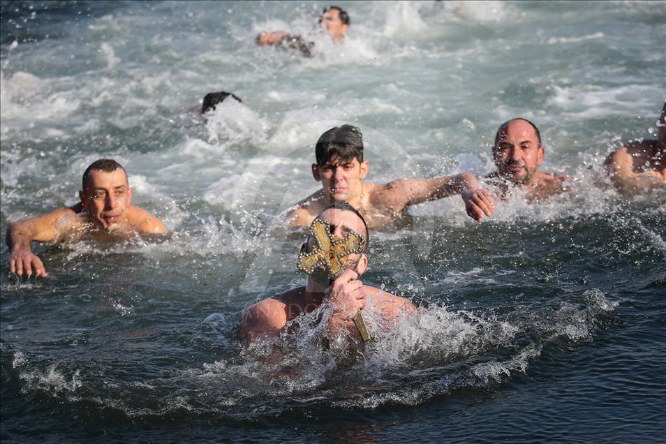 Turkey: Orthodox Christians mark Christmas Eve