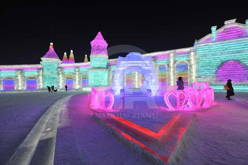 Festival internacional de esculturas de hielo y nieve de Harbin, China