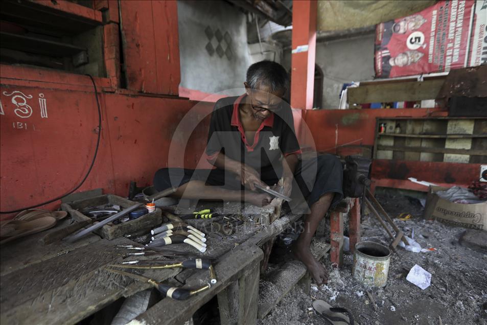 Rencong, senjata yang berganti jadi cenderamata