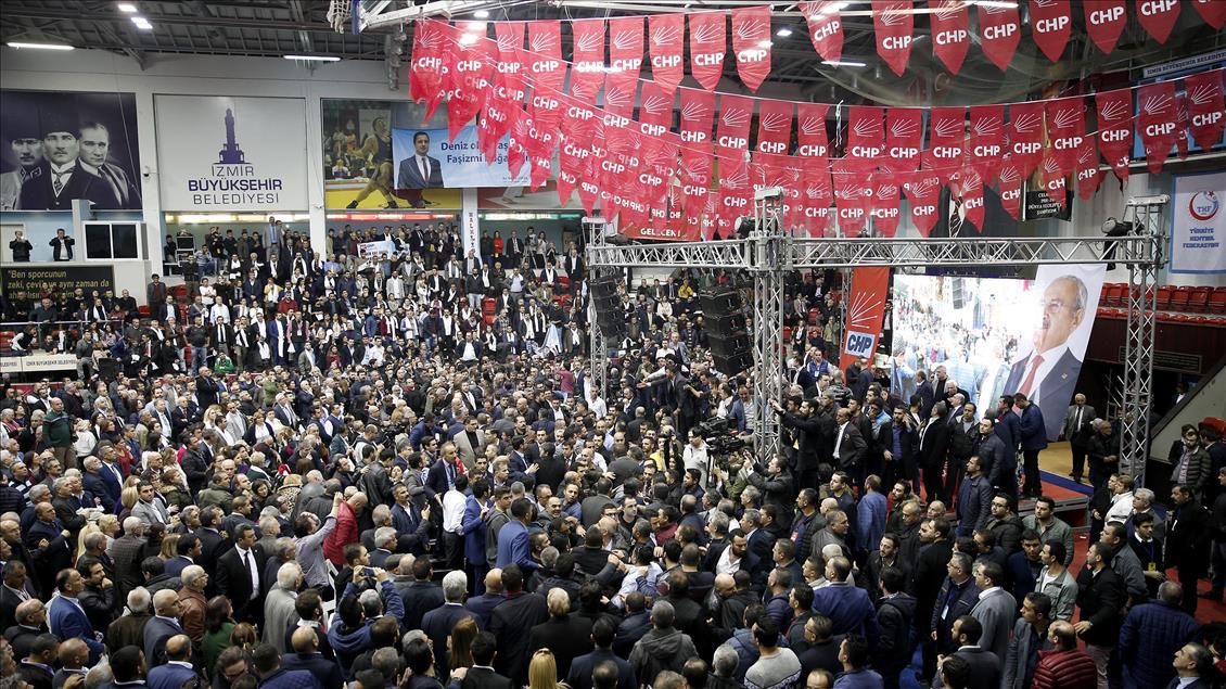 CHP İzmir İl Kongresi'nde gerginlik
