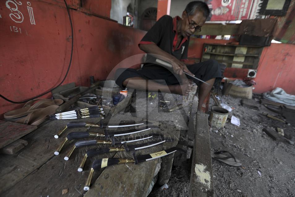 Rencong, senjata yang berganti jadi cenderamata