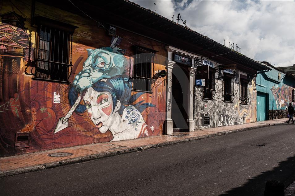Seni yang terserak di dinding Bogota