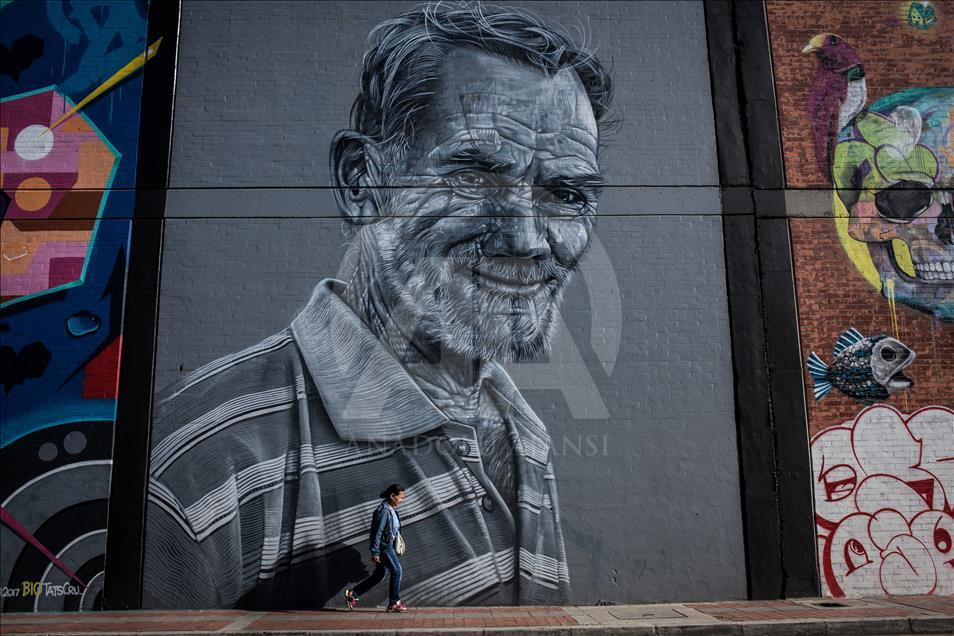 Seni yang terserak di dinding Bogota