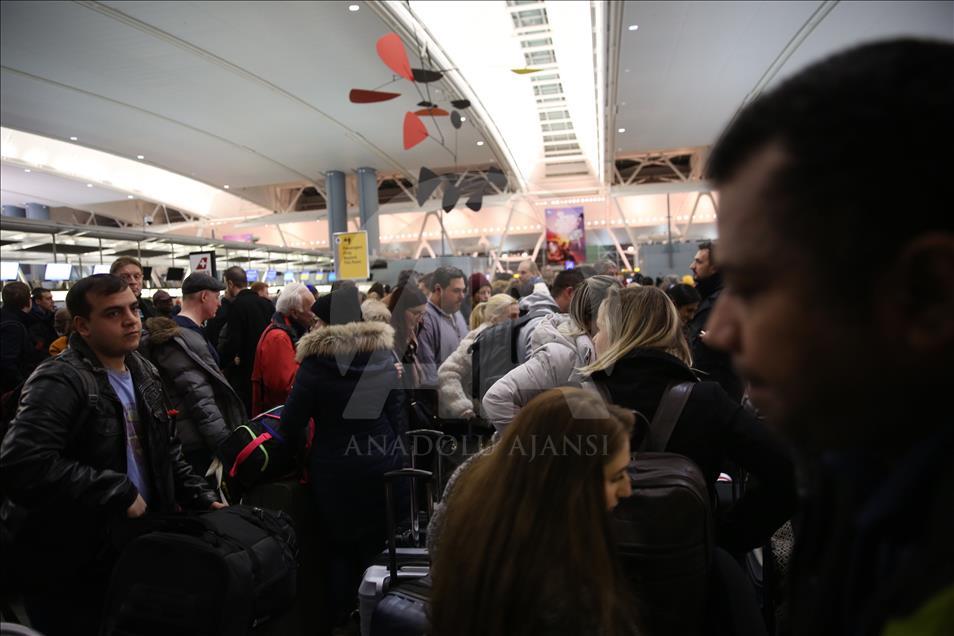 Frozen burst pipes cause flooding at the New York's JFK Airport