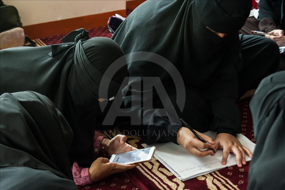 Mengejar Islam dengan kaffah