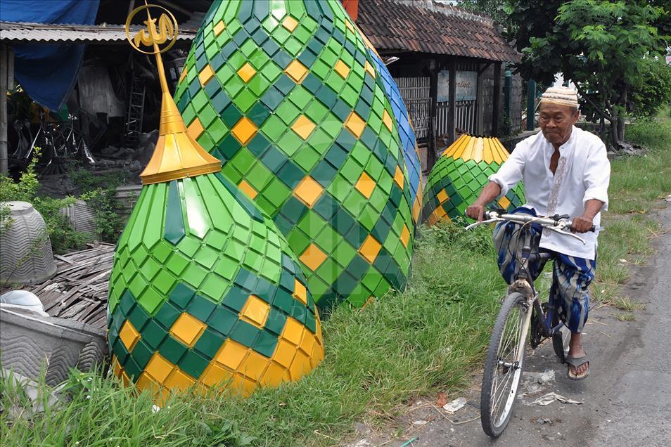 Bisnis kubah Pencari Surga