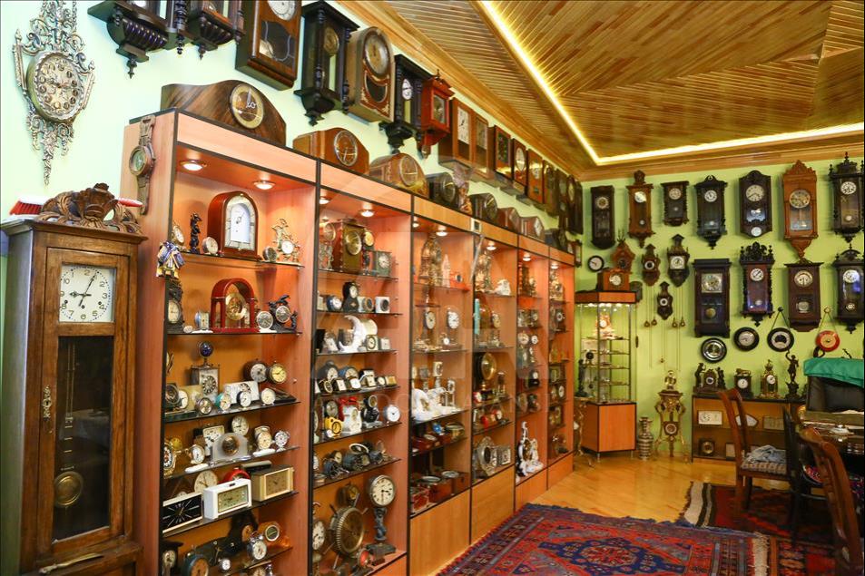 Житель Маштага мечтает превратить свой дом в музей часов