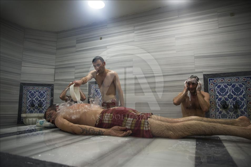 "Tescilli sıcak su" şifa arayanların adresi oluyor